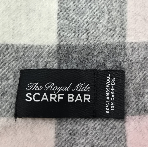 THE ROYAL MILE SCARF BAR PINK & GREY PLAID SCARF LAMBSWOOL CASHMERE FRINGE WOMEN - Picture 11 of 13